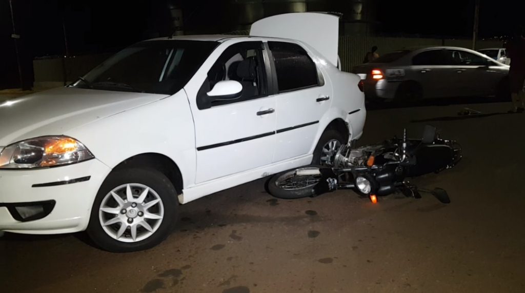 Motociclista fica ferido em acidente de trânsito na Av. das Pombas