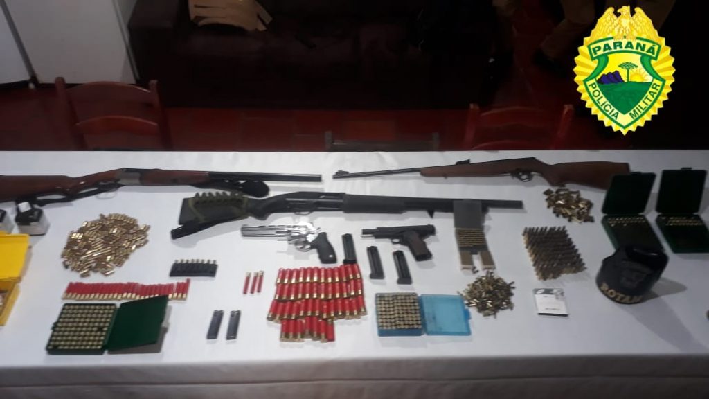 Ao atender tentativa de homicídio, PM apreende grande quantidade de armas e munições em Corbélia