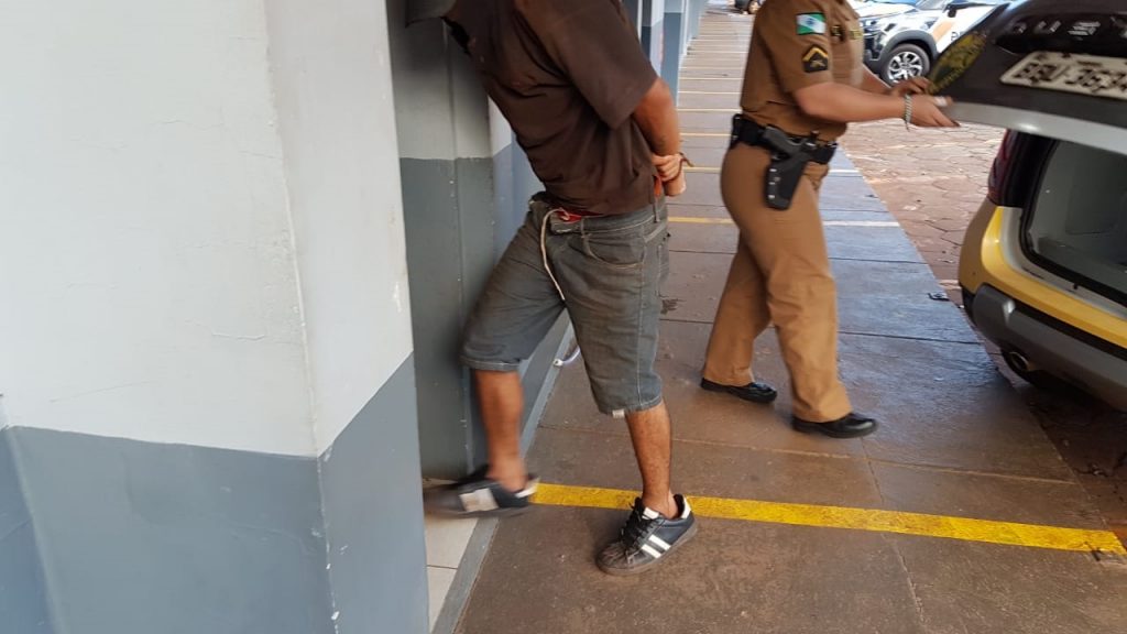 Ladrão de 19 anos é preso pela PM após ‘cavalo louco’ na Região Norte