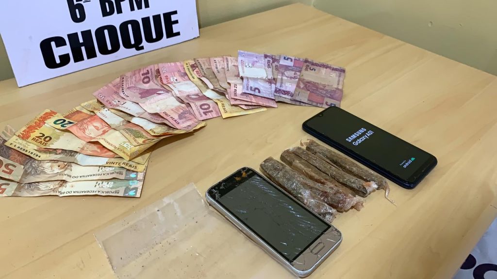Choque realiza ação contra o tráfico de drogas na Rua Pico da Neblina, no Bairro Morumbi