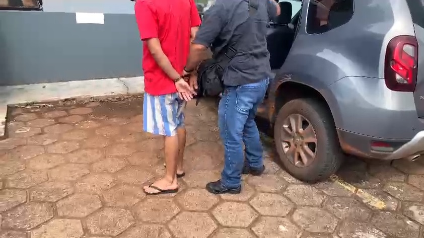 DH prende suspeito de homicídio que vitimou Dener Roger da Silva Ferreira, no Conjunto Riviera