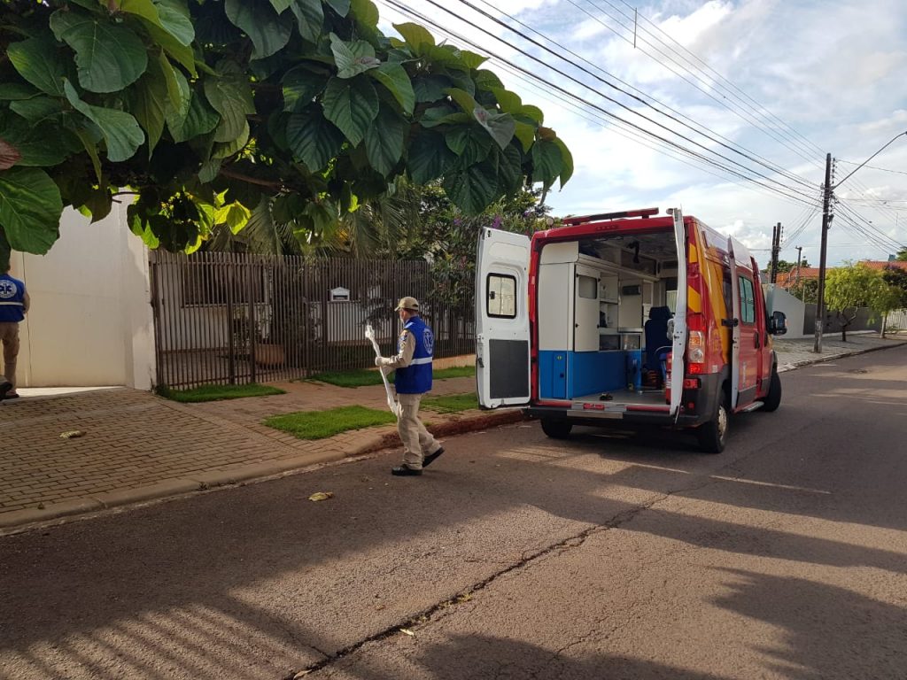 Homem de 52 anos fica ferido ao sofrer queda na Rua Osvaldo Cruz, no Centro