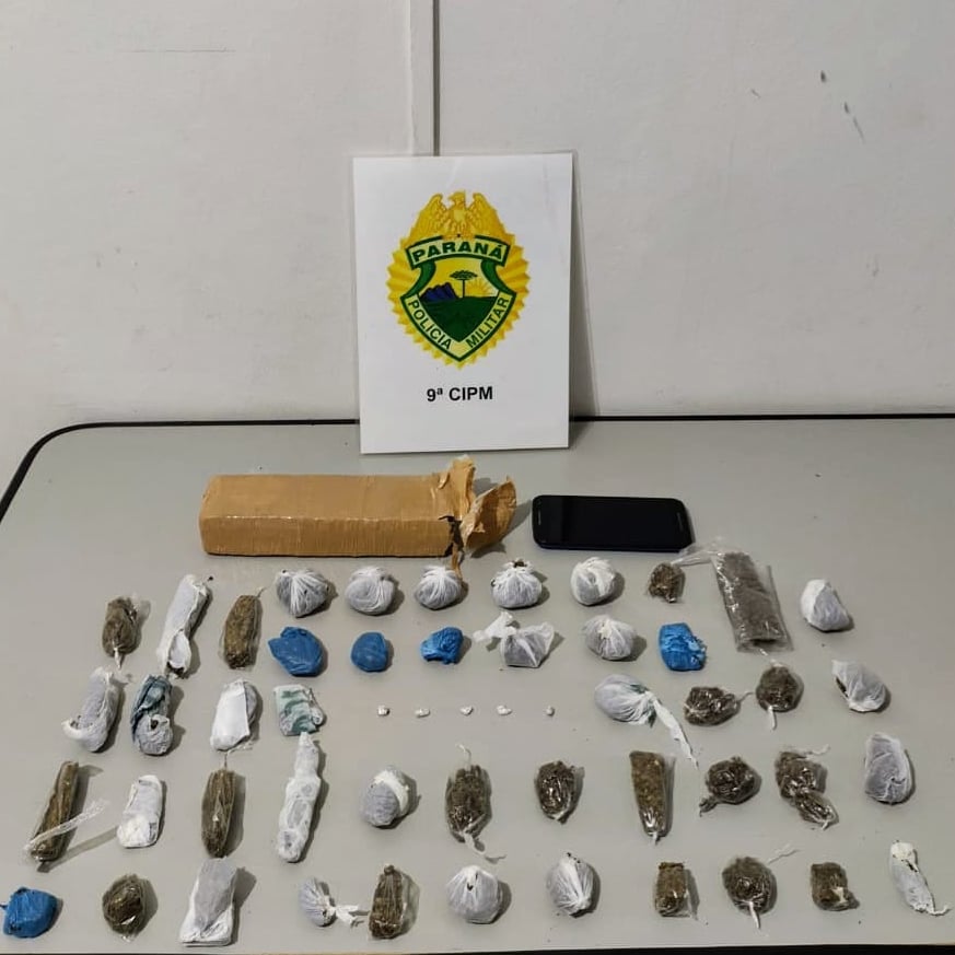PM apreende dois menores e prende três adultos com maconha e crack em Colorado Imagem referente a PM apreende dois menores e prende três adultos com maconha e crack em Colorado