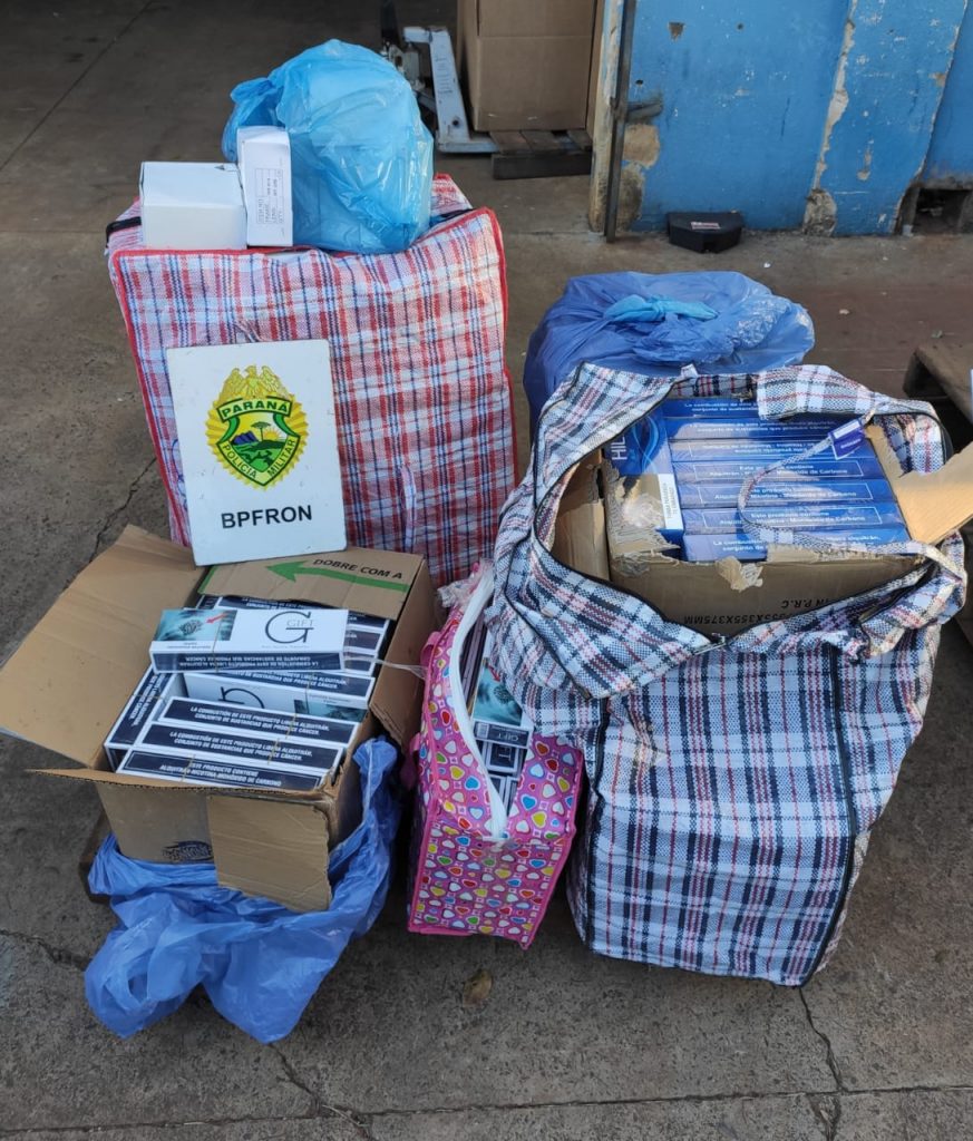 BPFron apreende contrabando em ônibus durante a Operação Hórus São Miguel do Iguaçu