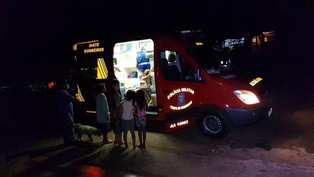 Menina de dois anos se queima com carvão e Siate é mobilizado ao Bairro Interlagos