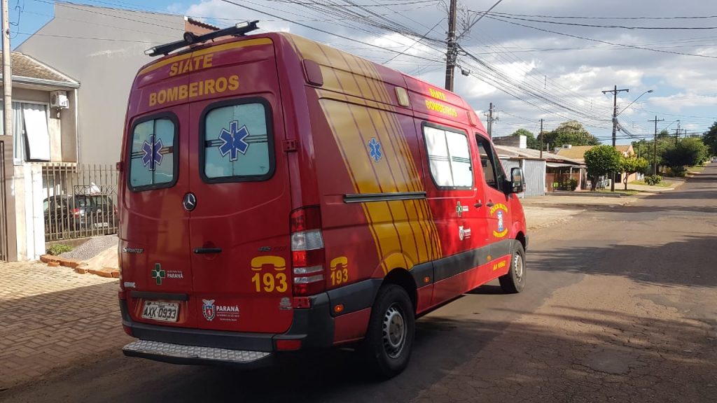 Menina de 10 anos é atropelada por veículo Fox na Rua Barawanas