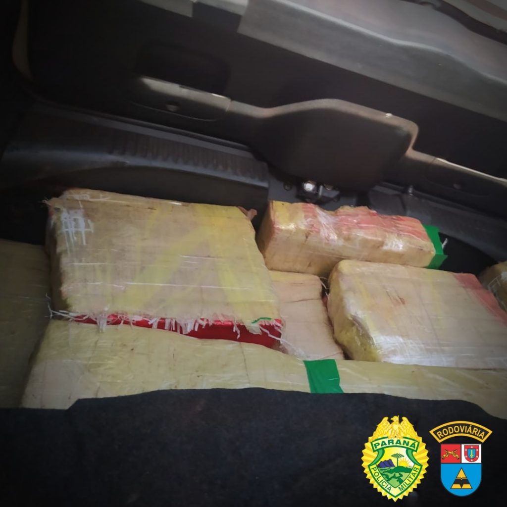 Polícia Rodoviária Estadual apreende veículo com mais de 150 Quilos de maconha em Ibiporã