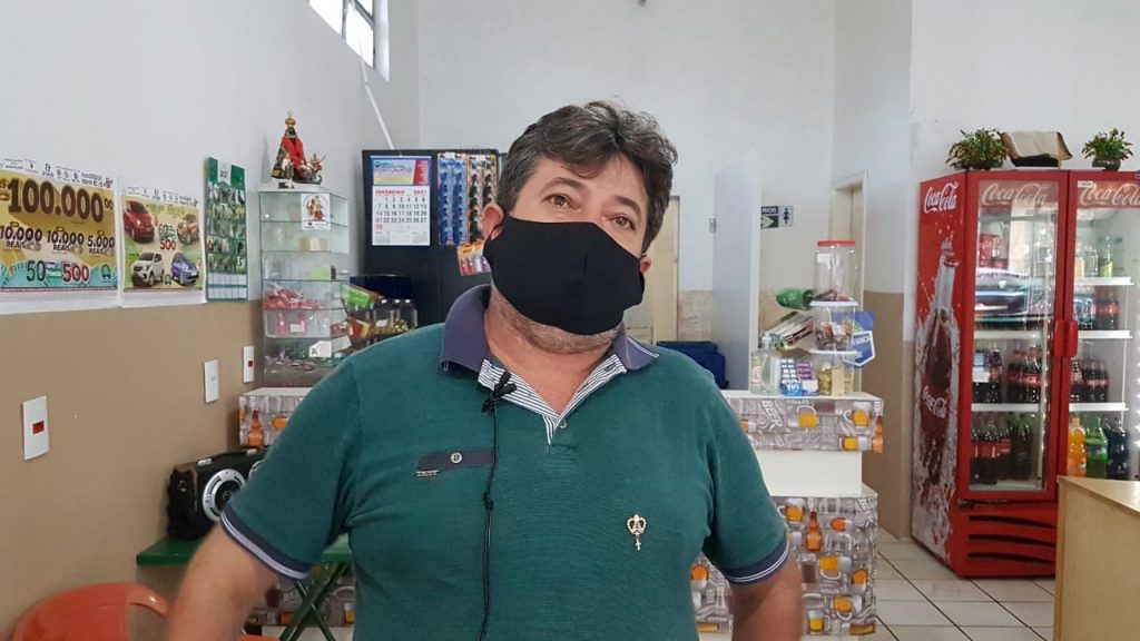 Aumento em dobro no valor da conta de luz gera reclamação de comerciante no Centro Aumento em dobro no valor da conta de luz gera reclamação de comerciante no Centro