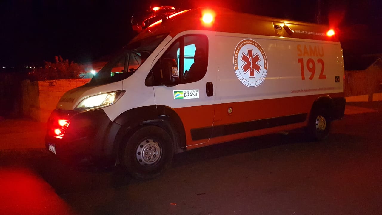 Samu é acionado para prestar atendimento a idosa durante madrugada