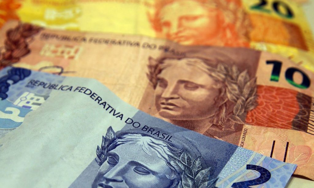 Começam a valer hoje novas alíquotas do IOF Começam a valer hoje novas alíquotas do IOF