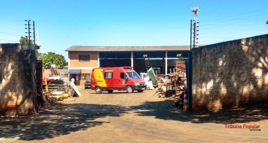 Trabalhador é socorrido pelo Siate após sofrer queimaduras de 1º e 2º grau em Foz do Iguaçu