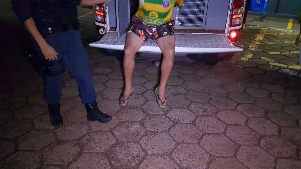 Homem é detido pela Força Rural da GM após ameaçar comerciante em Juvinópolis