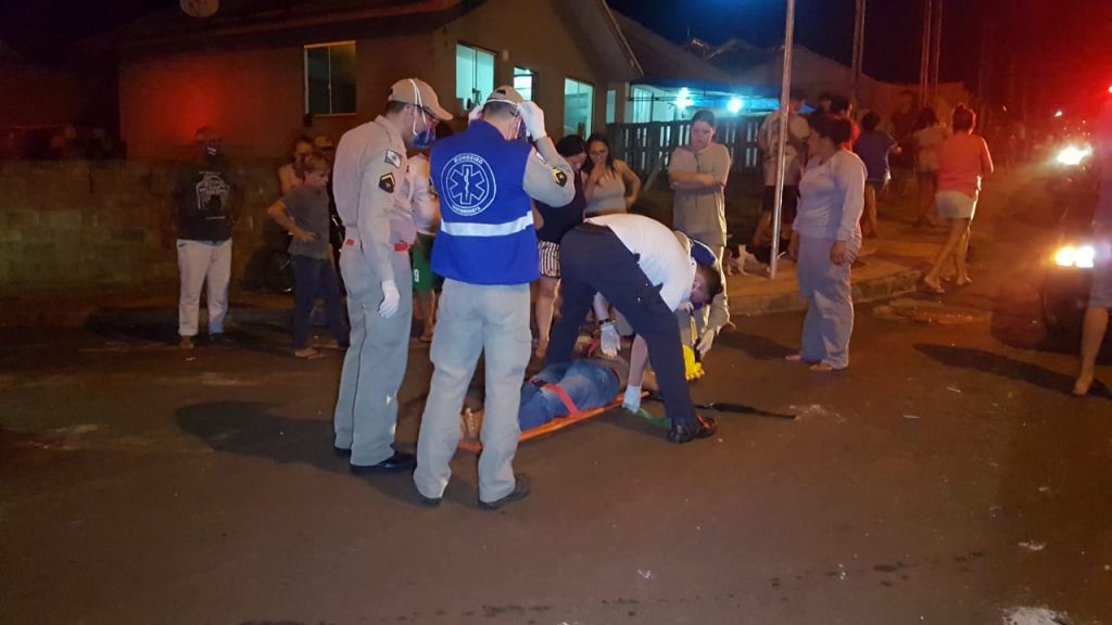 Jovem bate a cabeça ao cair de bicicleta no Bairro Interlagos; Socorristas e médico foram mobilizados