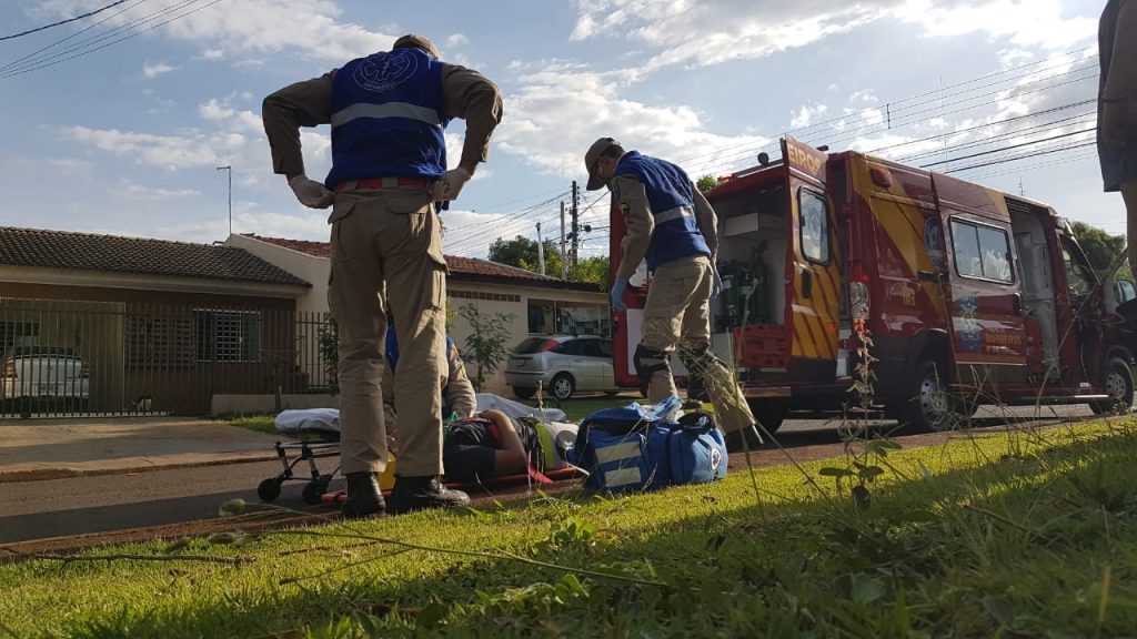 Adolescente fratura o braço após cair de bicicleta no Bairro Santa Cruz