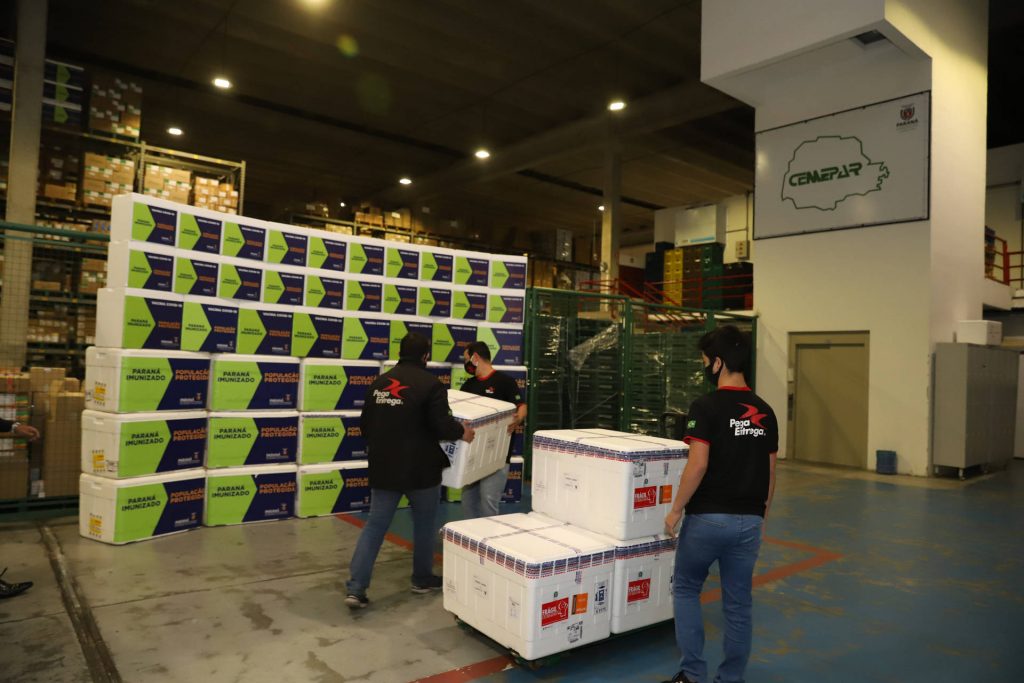 Estado distribui mais 205 mil vacinas contra a Covid-19; 10ª RS de Cascavel receberá 9.650 doses Estado distribui mais 205 mil vacinas contra a Covid-19; 10ª RS de Cascavel receberá 9.650 doses