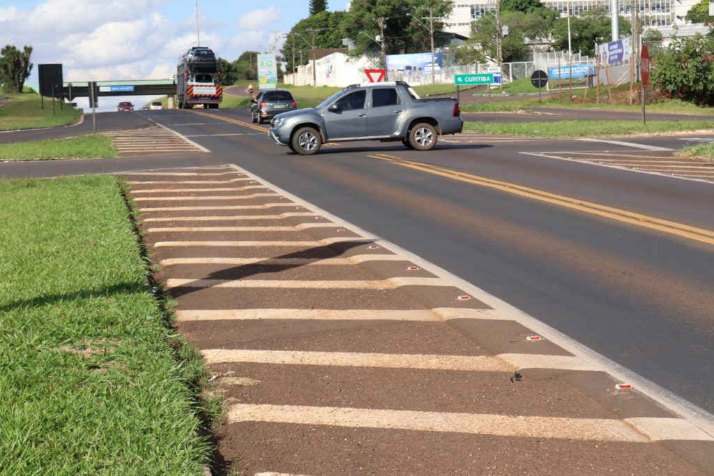 Travessia na BR-277, no Trevo Carelli, não será mais permitida a partir desta quinta-feira (25) Travessia na BR-277, no Trevo Carelli, não será mais permitida a partir desta quinta-feira (25)