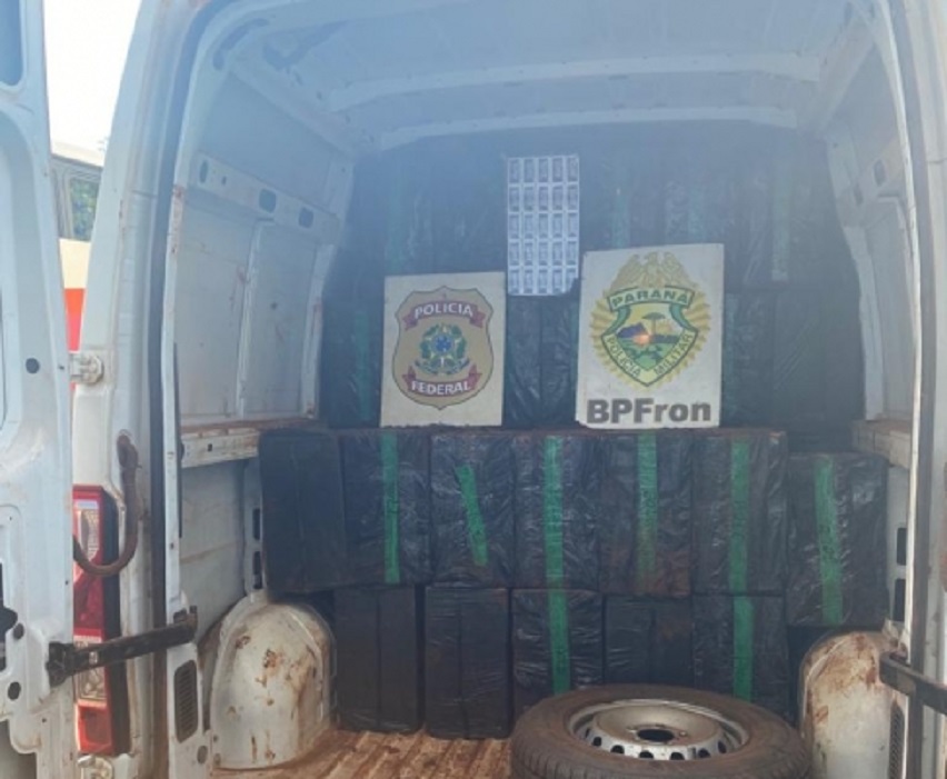 BPFRON e Polícia Federal apreendem veículo com cigarros contrabandeados durante Operação Hórus, em Medianeira