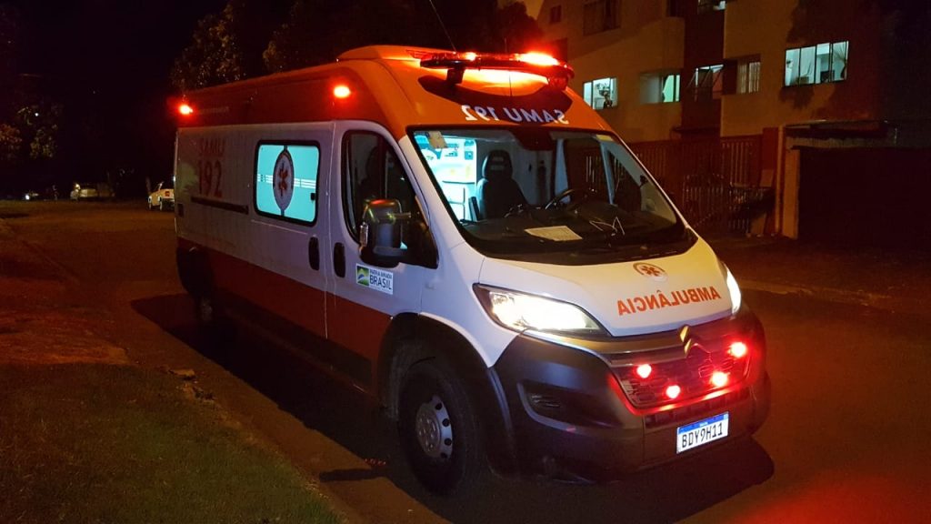 Homem sofre convulsão e é socorrido pelo Samu na Região Central