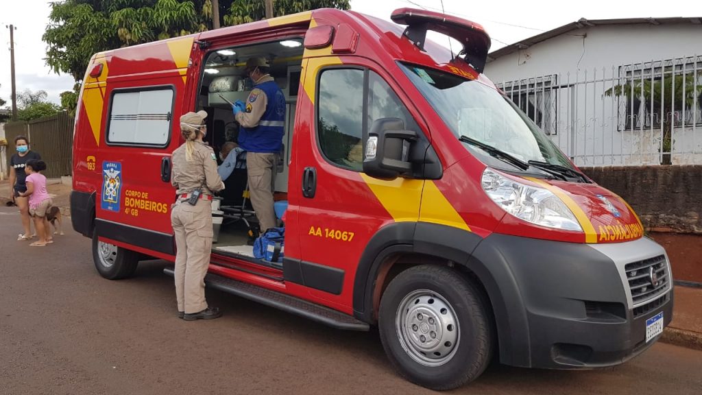Idoso de 78 anos é atendido pelo Siate após sofrer queda em residência no Bairro Interlagos