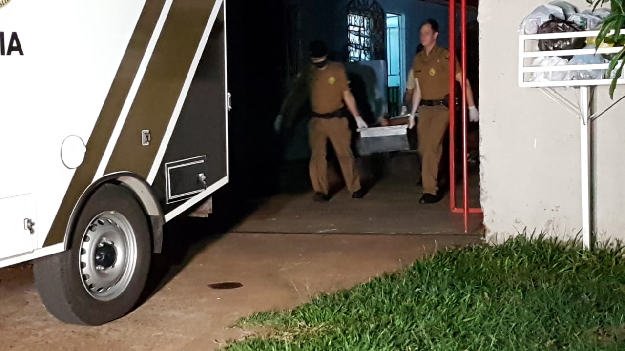 Homem morto com diversas facadas no Bairro Periolo é identificado como Moraci Ferreira, de 49 anos