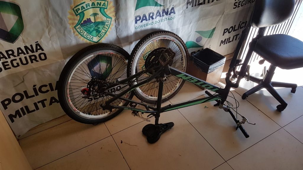 Em bicicletaria, dono reconhece sua bicicleta que havia sido furtada e aciona a PM