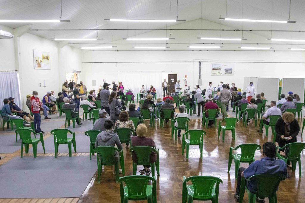 Saúde de Toledo disponibiliza 900 doses para pessoas com 68 anos ou mais