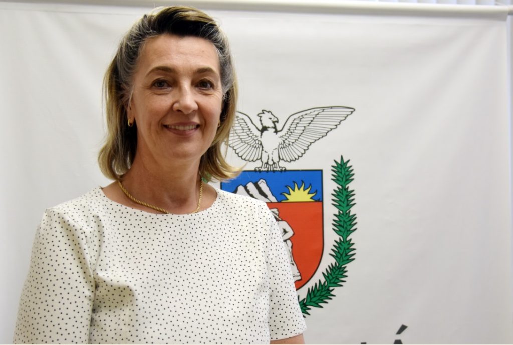 Secretário da Saúde do Paraná, Beto Preto, enaltece a médica Lilimar Mori, nova chefe da 10ª Regional de Saúde de Cascavel