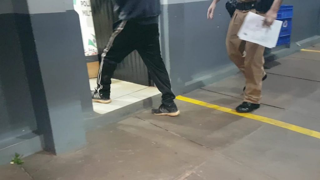 Câmera de segurança flagra tentativa de furto em Catanduvas; Um indivíduo foi detido pela Polícia Militar