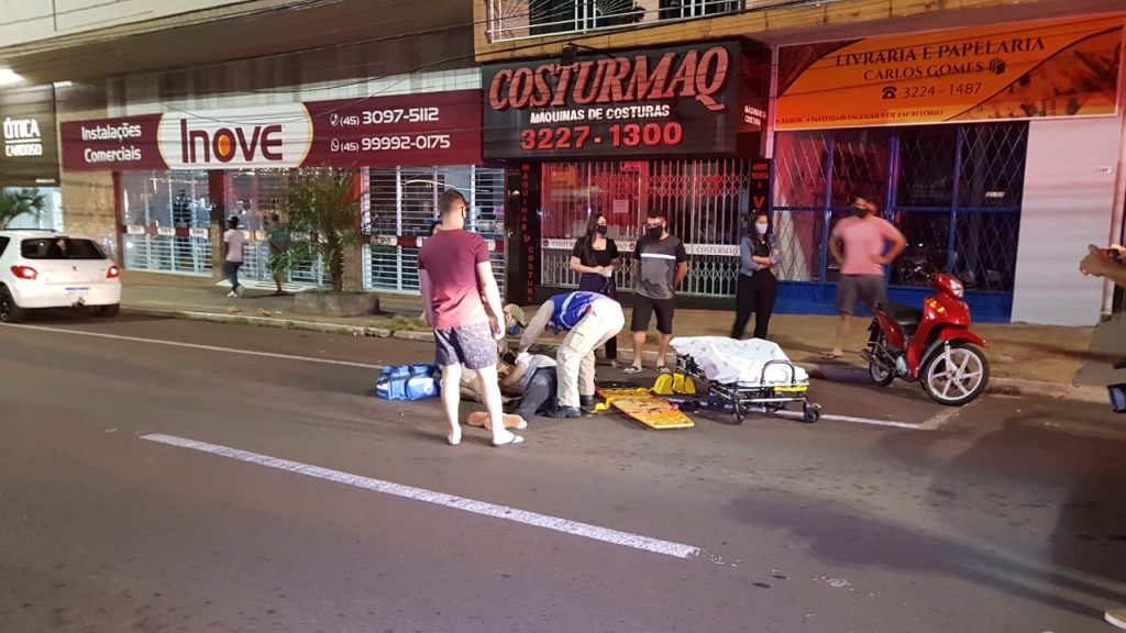Motociclista fica ferido ao se envolver em acidente na Av. Carlos Gomes Motociclista fica ferido ao se envolver em acidente na Av. Carlos Gomes