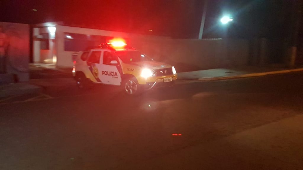 Forças de segurança realizam operação para verificar possíveis descumprimentos do toque de recolher Forças de segurança realizam operação para verificar possíveis descumprimentos do toque de recolher