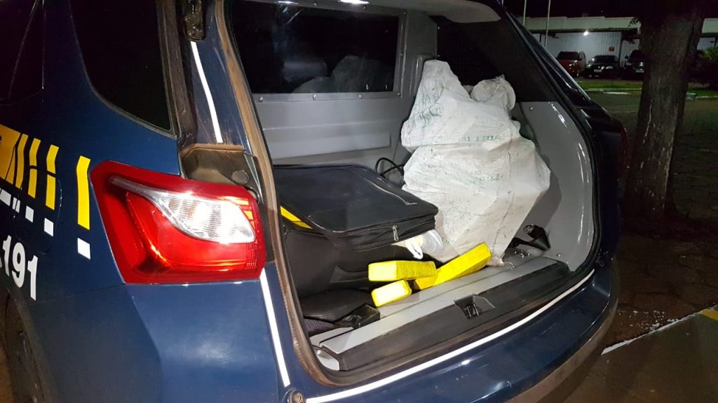 PRF realiza apreensão de 90 quilos de maconha na BR-277
