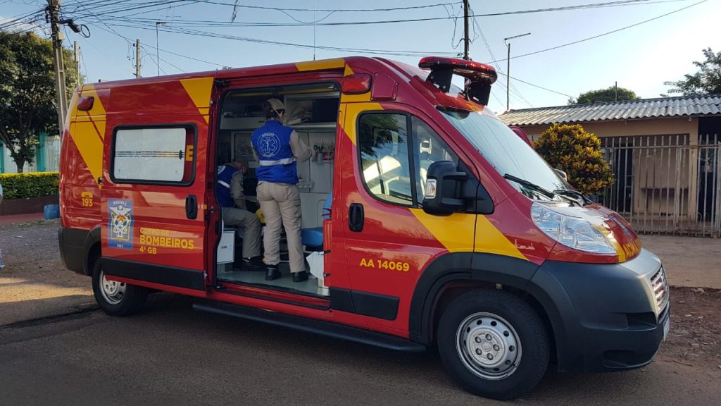 Jovem cai de cavalo e fere a cabeça; Siate foi chamado até o Bairro Universitário para prestar atendimentos