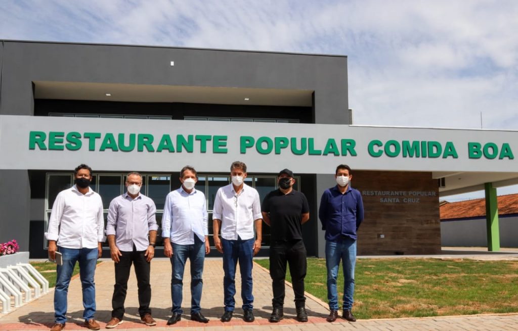 Prefeito de Foz conhece restaurantes populares de Cascavel