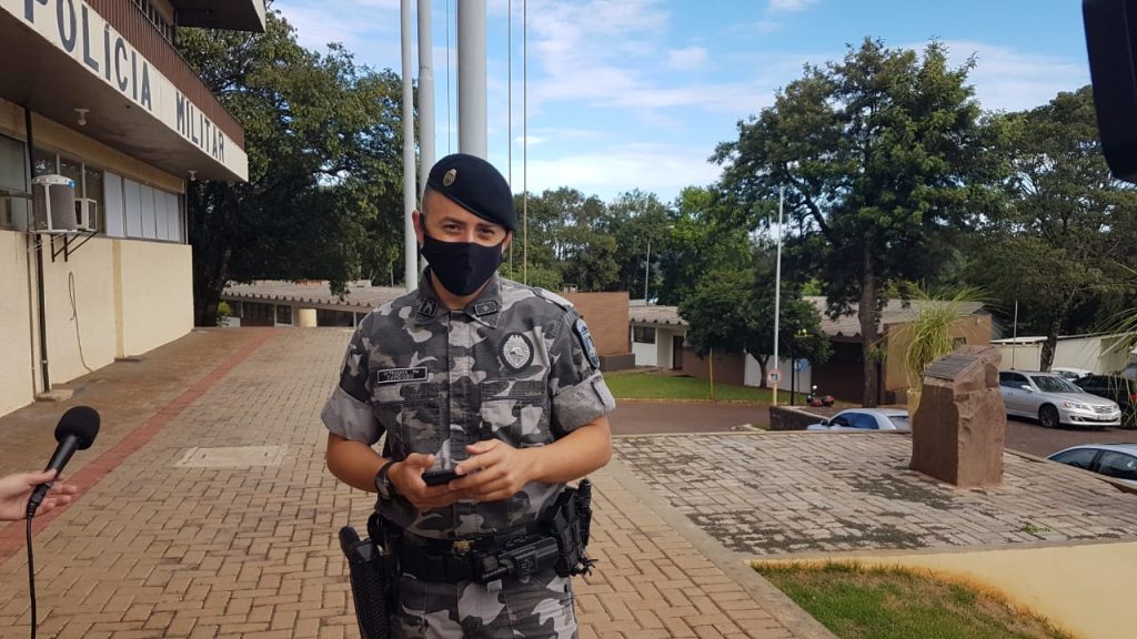 Polícia Militar pede ajuda para localizar ladrão que assaltou panificadora no São Cristóvão