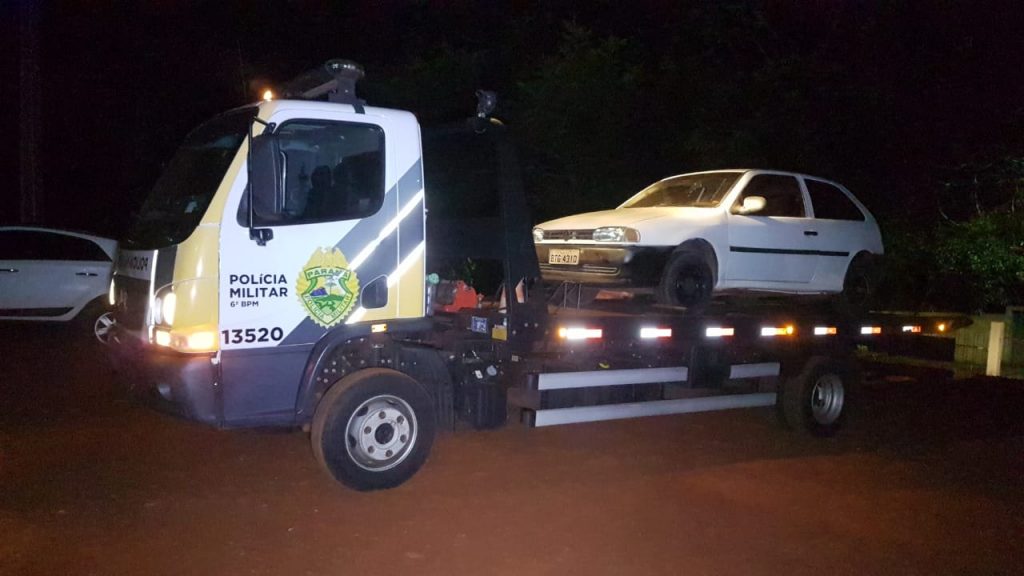 Carro furtado é encontrado abandonado no Bairro Brasmadeira; Placa havia sido adulterada