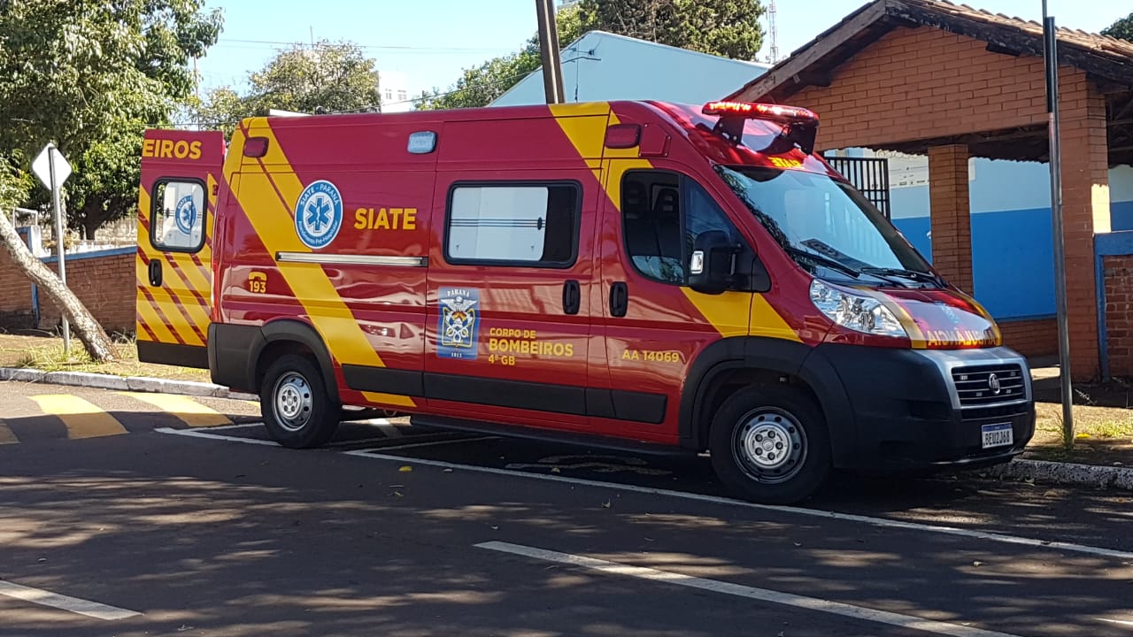 Enquanto limpava calha no Colégio Wilson Joffre, idoso sofre queda e é socorrido pelo Siate