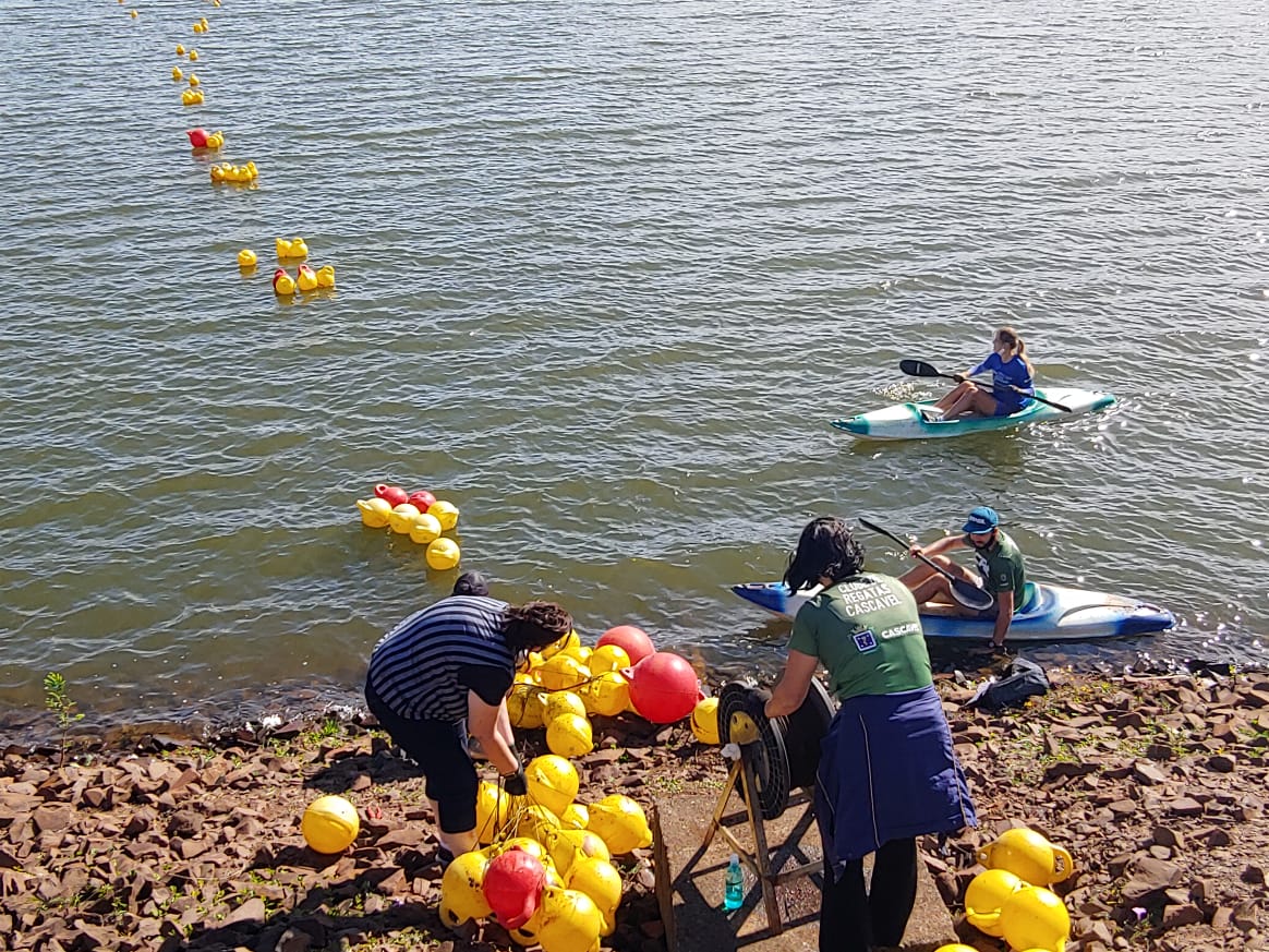 Raias do Lago Municipal passam por manutenção antes do Campeonato Nacional de Canoagem