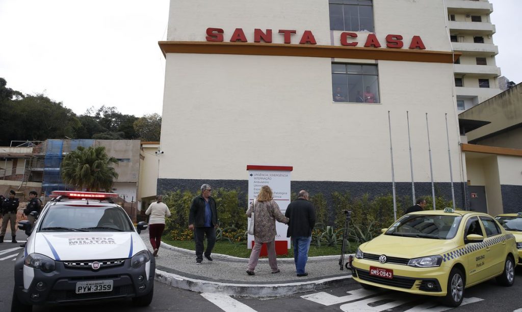 Com dívidas, santas casas pedem socorro para continuar abertas