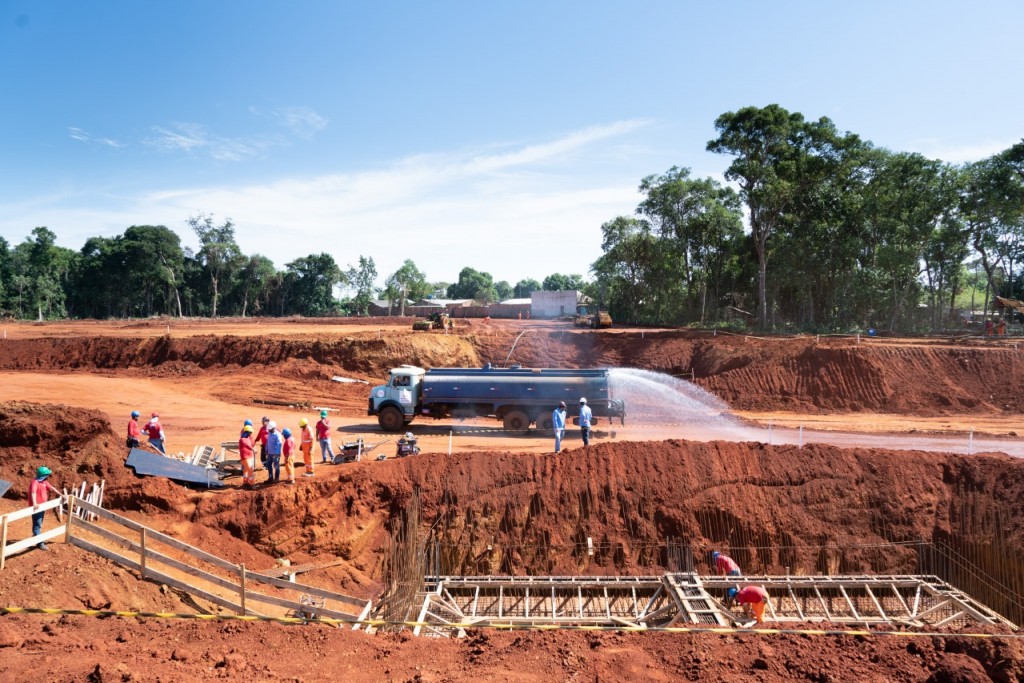 Avanço nas obras da Perimetral Leste, financiada por Itaipu, gera novos empregos