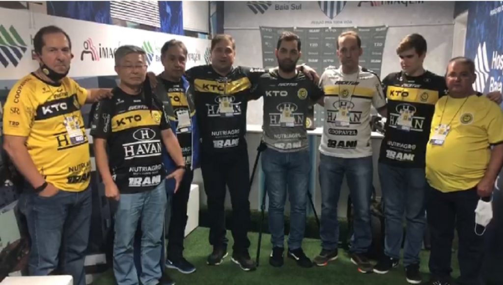 Em vídeo, comissão técnica do FC Cascavel agradece torcida após fim de campanha na Copa do Brasil 2021