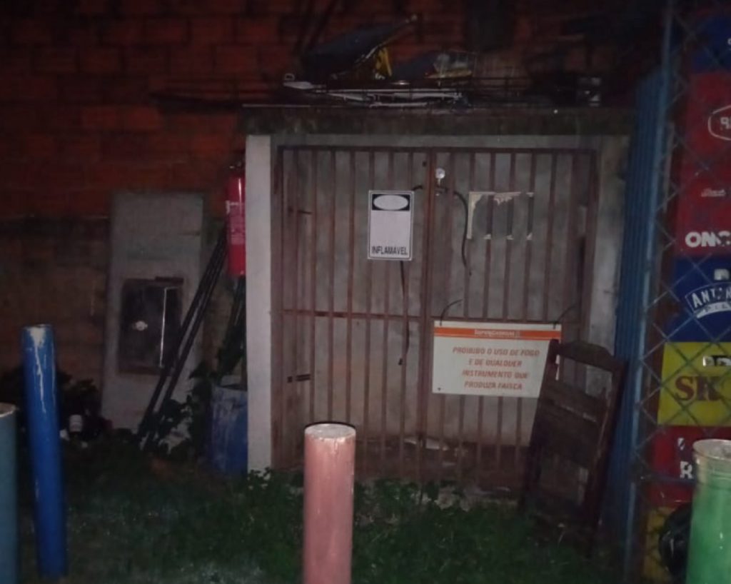 Ladrão furta dois botijões de gás em lanchonete no Bairro Alto Alegre