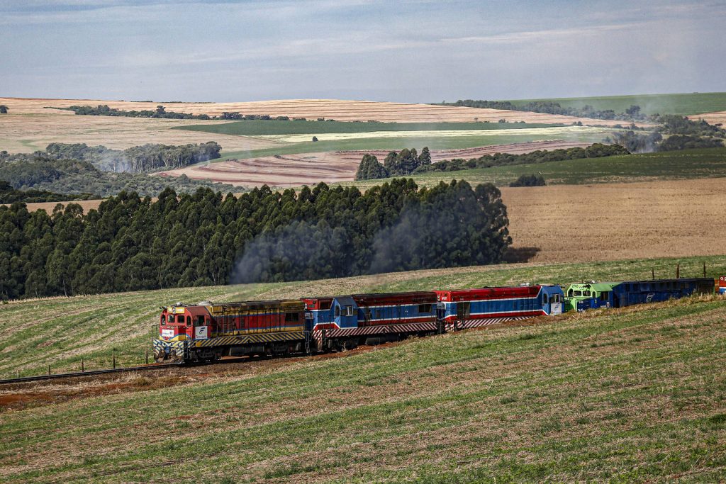 Governo inicia rodadas de apresentação da Nova Ferroeste a investidores estrangeiros