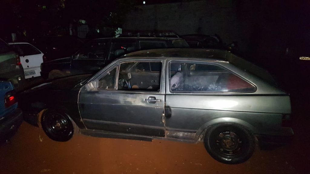 Adolescente é detido por receptação com Gol que havia sido furtado, no Bairro Morumbi