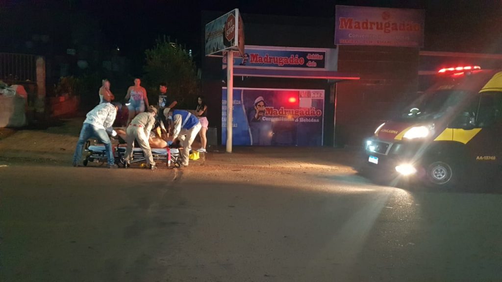 Homem de 26 anos sofre múltiplos cortes em seu braço e é atendido pelo Siate no Bairro XIV de Novembro