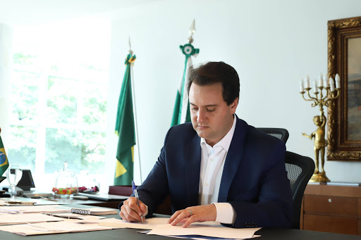Ratinho encampa a luta – por Caio Gottlieb Ratinho encampa a luta – por Caio Gottlieb