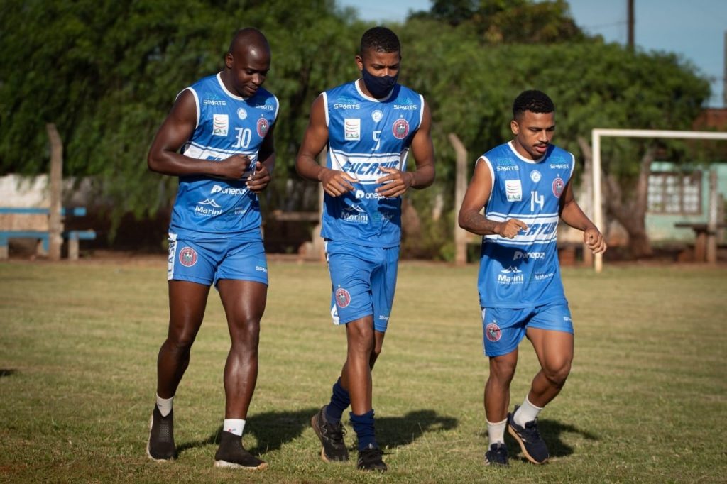 Cascavel CR vai a Curitiba para enfrentar o Athlético nesta quinta (22) pelo Campeonato Paranaense