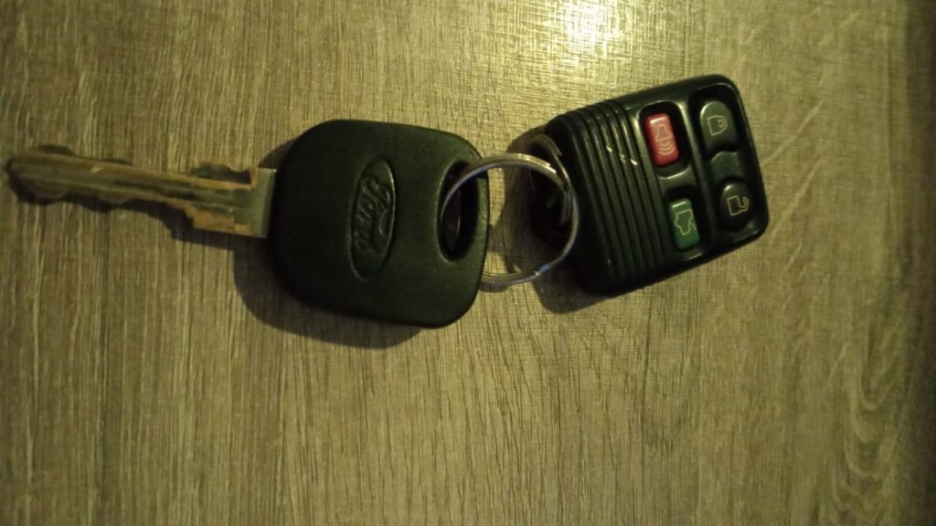 Encontrada chave de veículo Ford