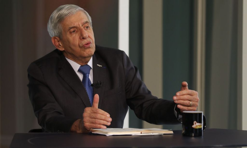 Heleno: redes sociais causaram transformação no trabalho da Abin