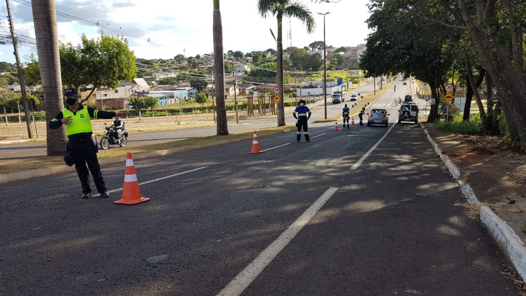 Trecho da Av. Rocha Pombo será interditado para realização de corrida no Lago no domingo (13)