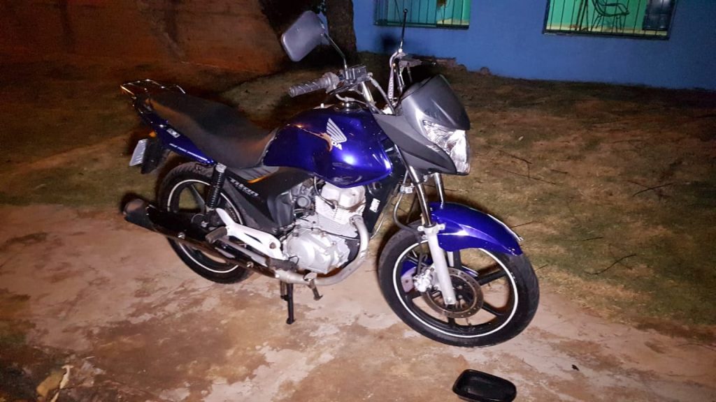 Motociclista fica ferido em acidente de trânsito no Bairro Santa Cruz